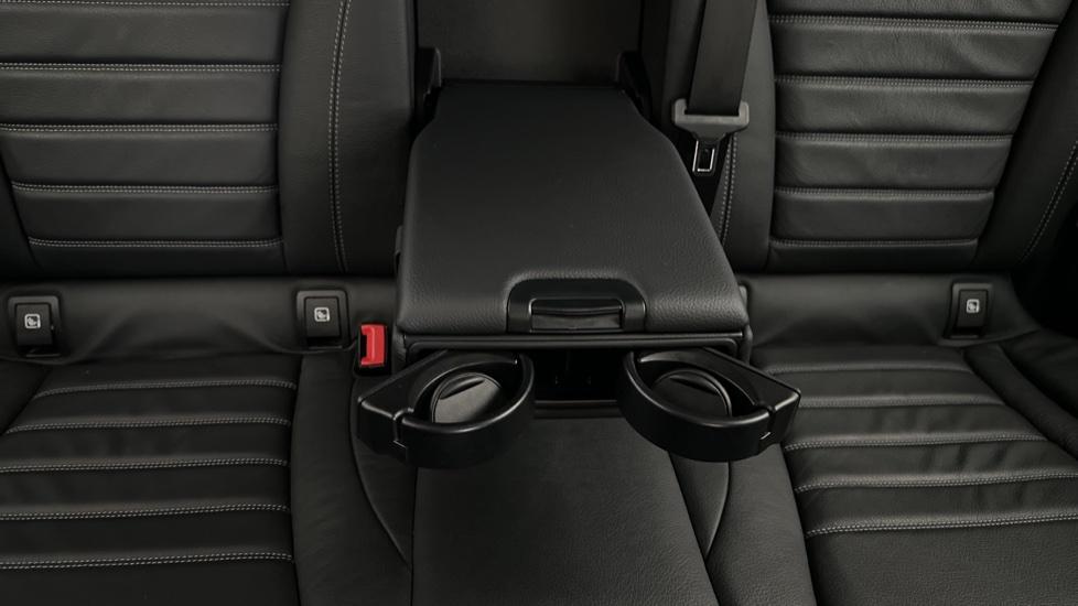 Rear Armrest/ Cup Holder