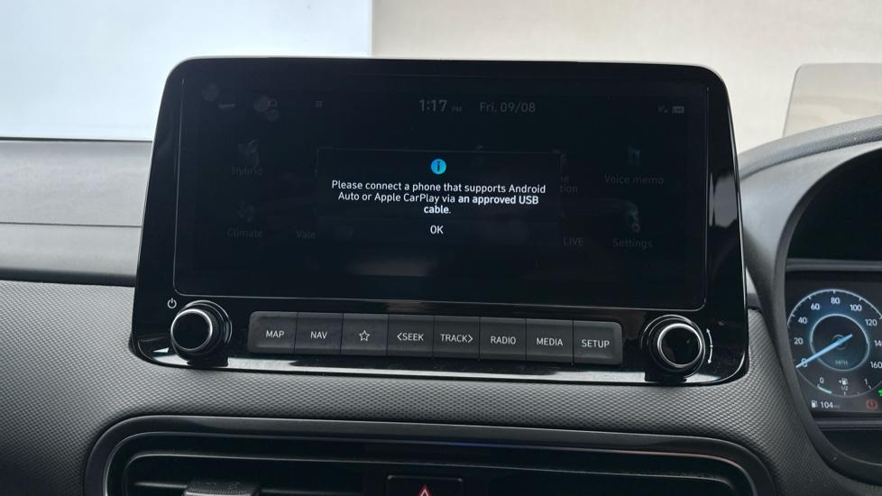 Apple Car Play & Android Auto