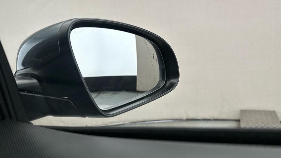 Blind Spot Monitoring System 