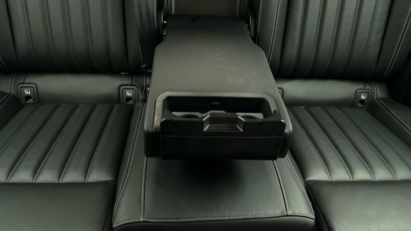 Rear Armrest/ Cup Holder