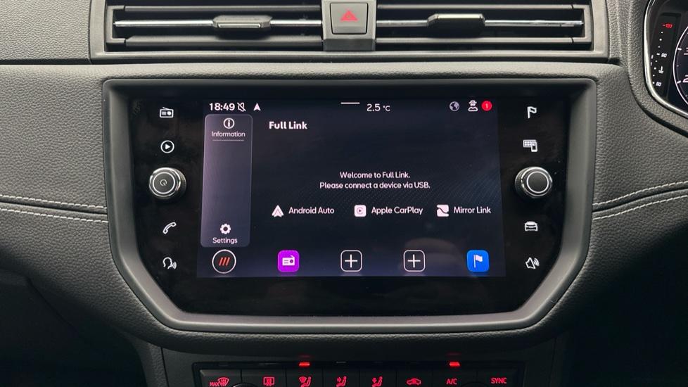 Apple Car Play & Android Auto