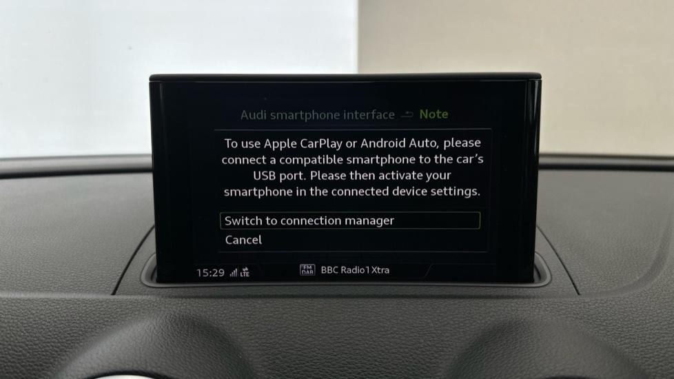 Apple Car Play & Android Auto