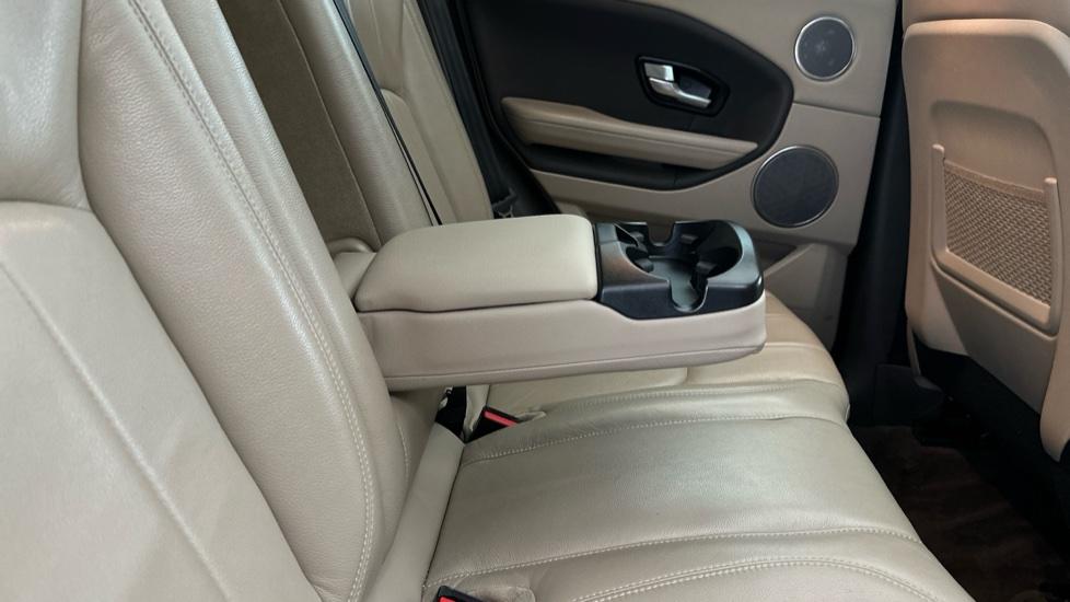 Rear Armrest/ Cup Holder