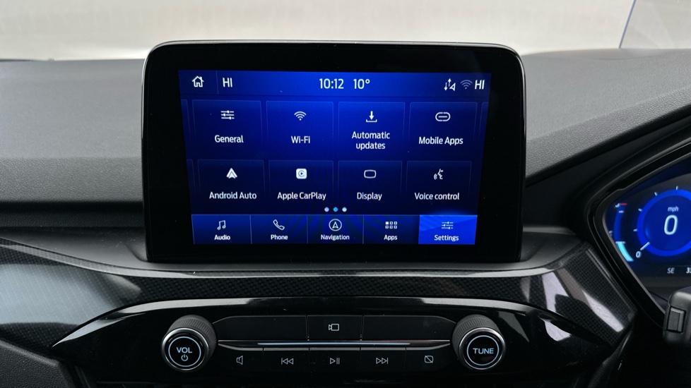 Apple Car Play & Android Auto