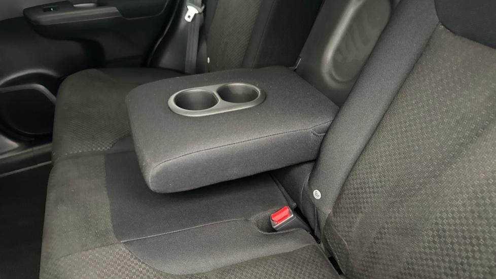 Rear Armrest/ Cup Holder