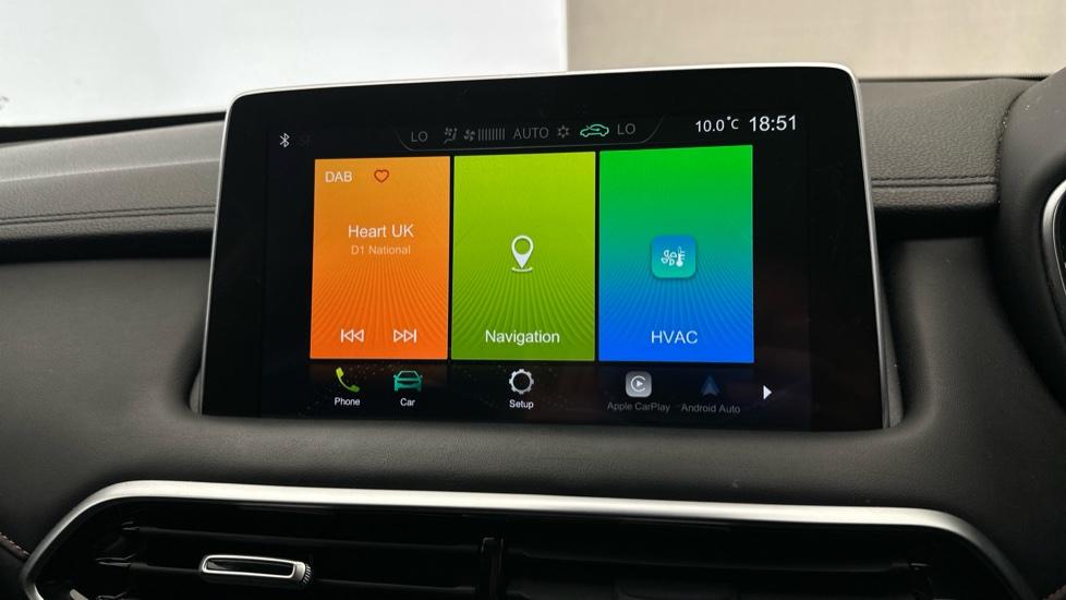 Apple Car Play & Android Auto