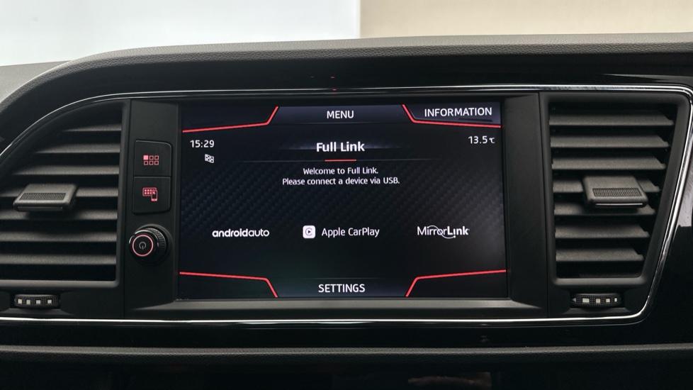 Apple Car Play & Android Auto