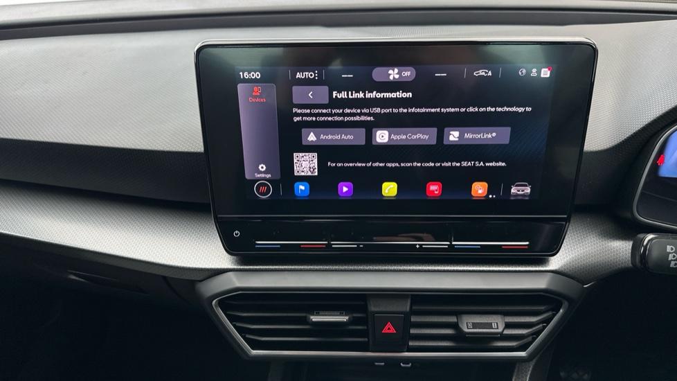 Apple Car Play & Android Auto