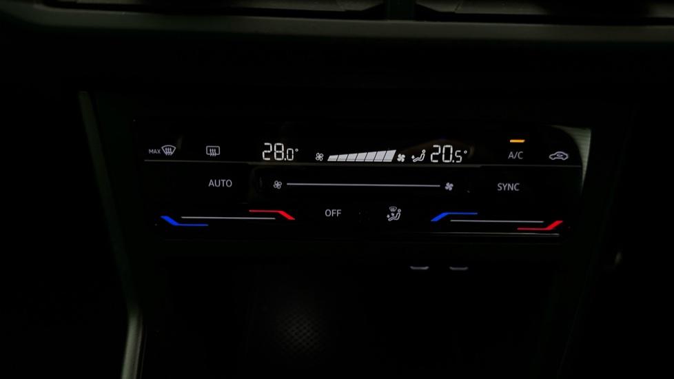 Air Conditioning /Dual Climate Control 