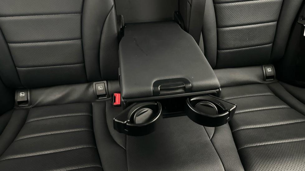 Rear Armrest/ Cup Holder