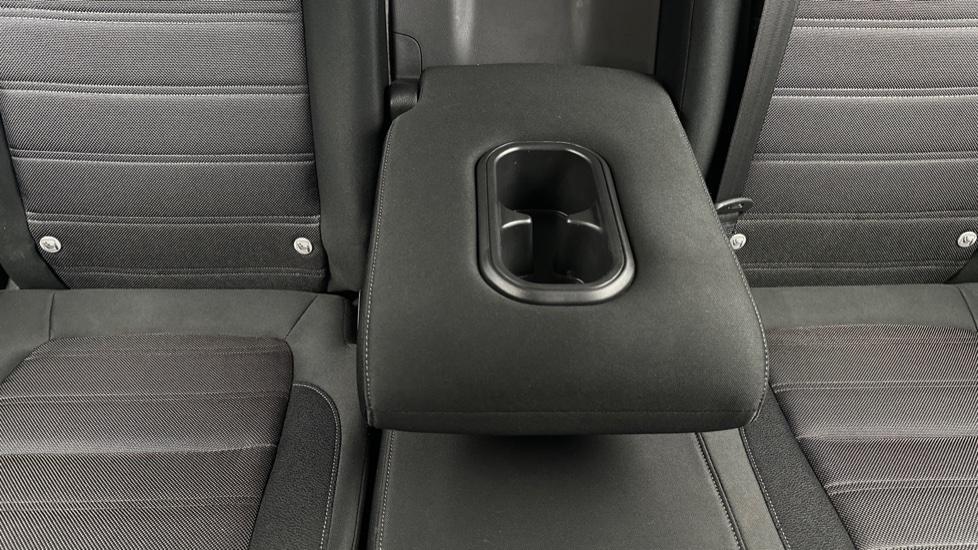 Rear Armrest/ Cup Holder