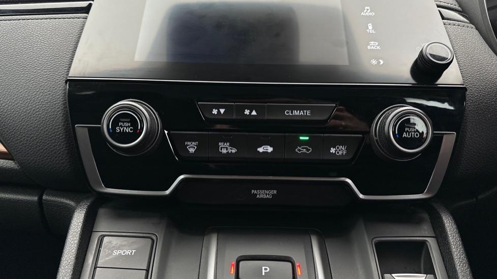 Air Conditioning/Dual climate control 