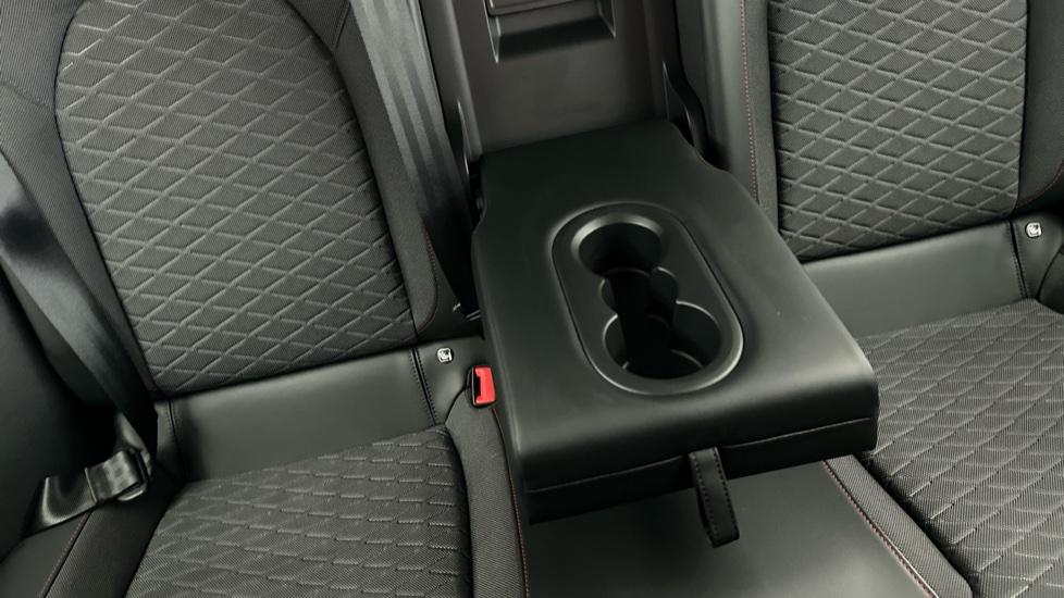 Rear Armrest/ Cup Holder