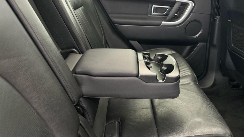 Rear Armrest/ Cup Holder