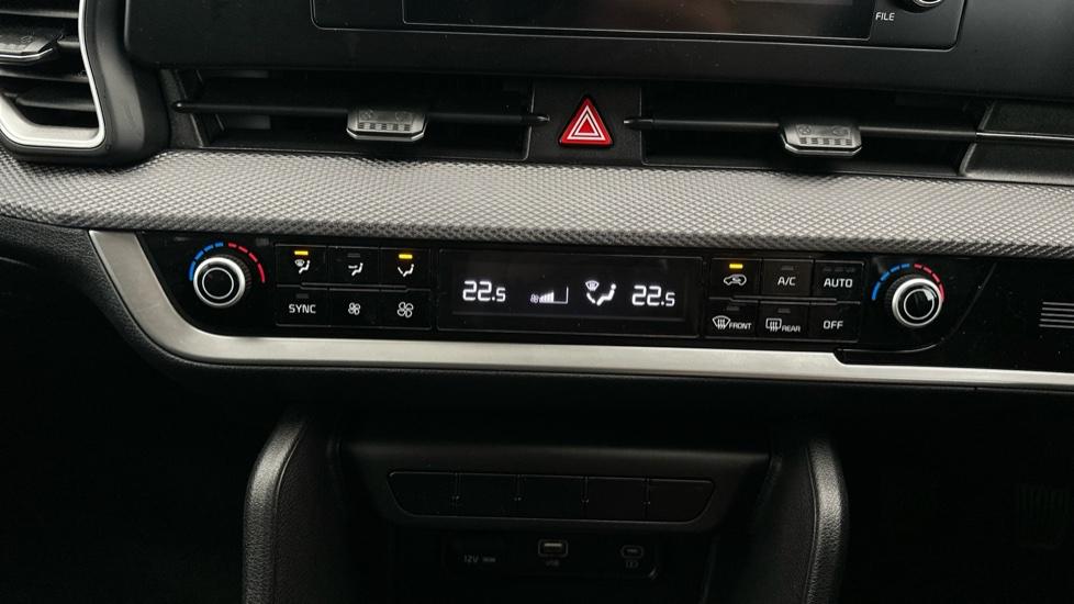 Air Conditioning /Dual Climate Control 