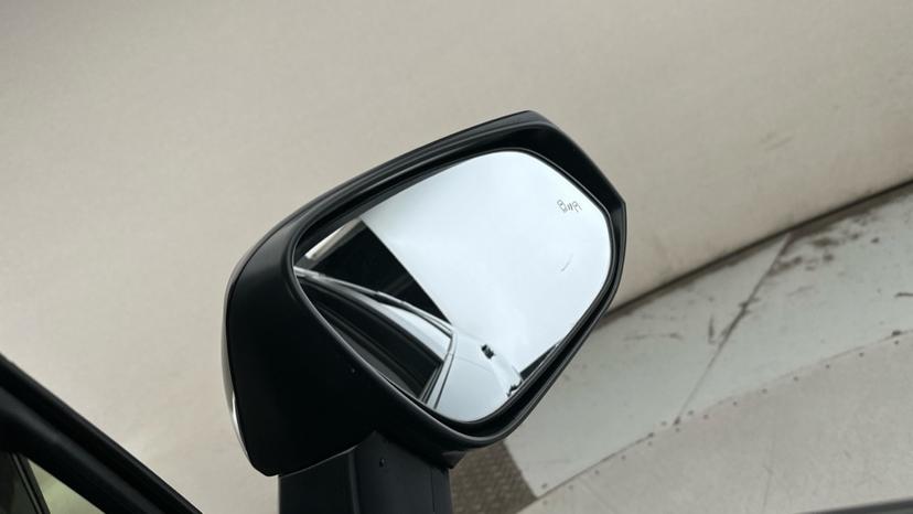 Blind Spot Monitoring System 