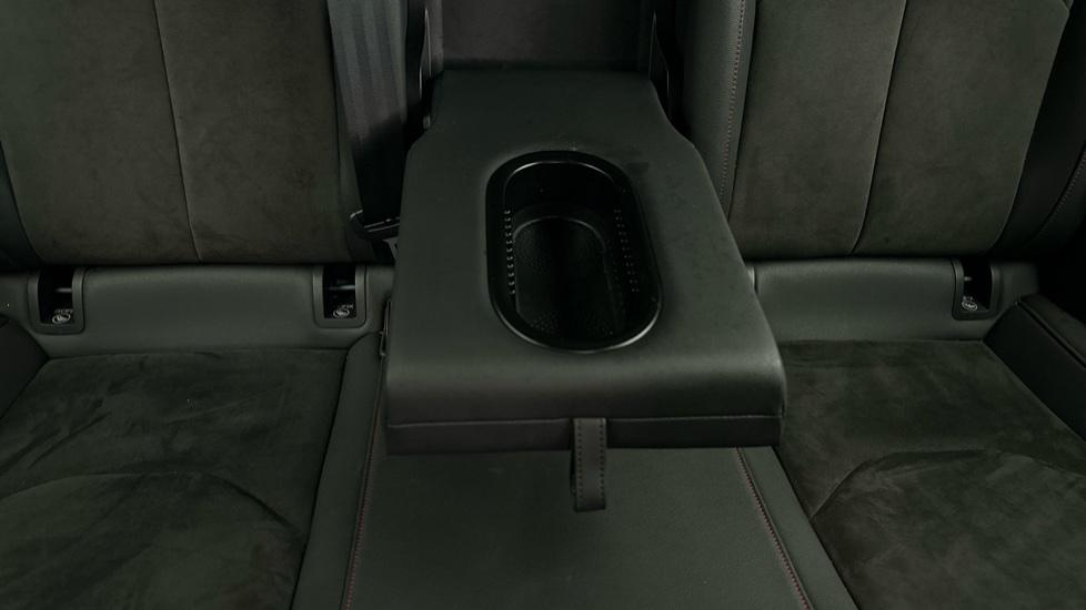 Rear Armrest/ Cup Holder