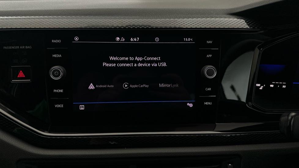 Apple Car Play & Android Auto