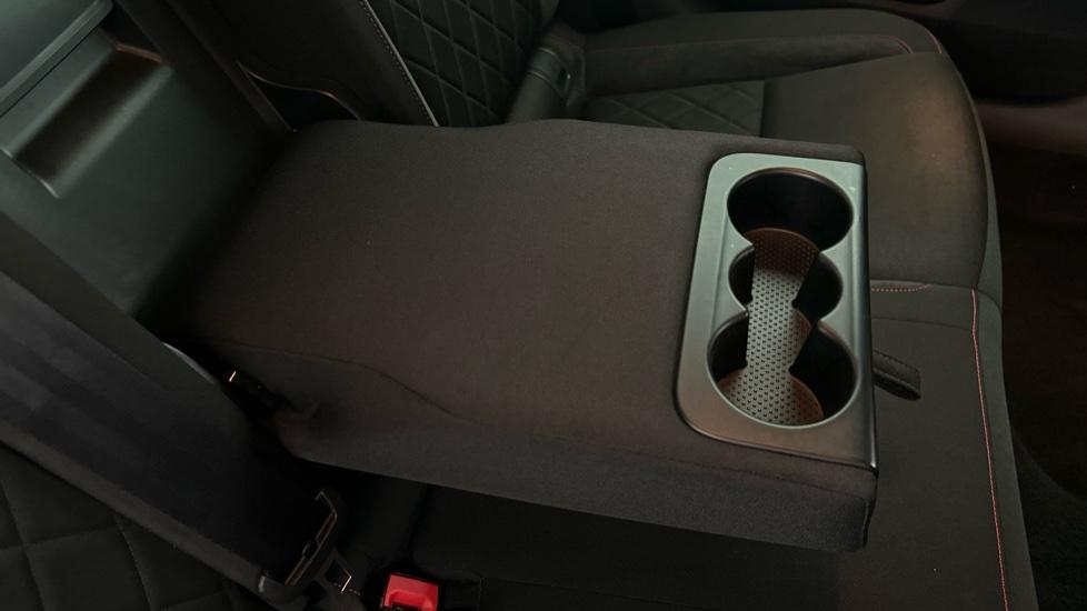 Rear Armrest/ Cup Holder