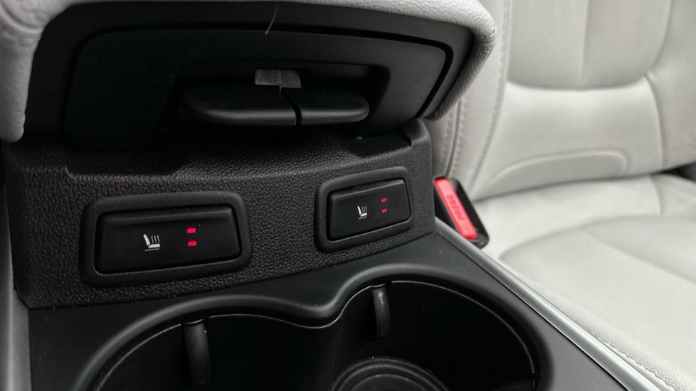 Heated Seats 