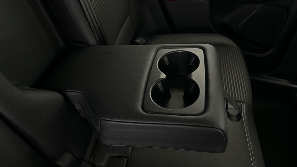 Rear Armrest/ Cup Holder