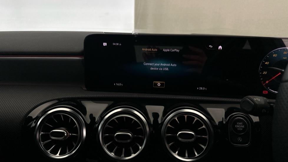 Apple Car Play & Android Auto