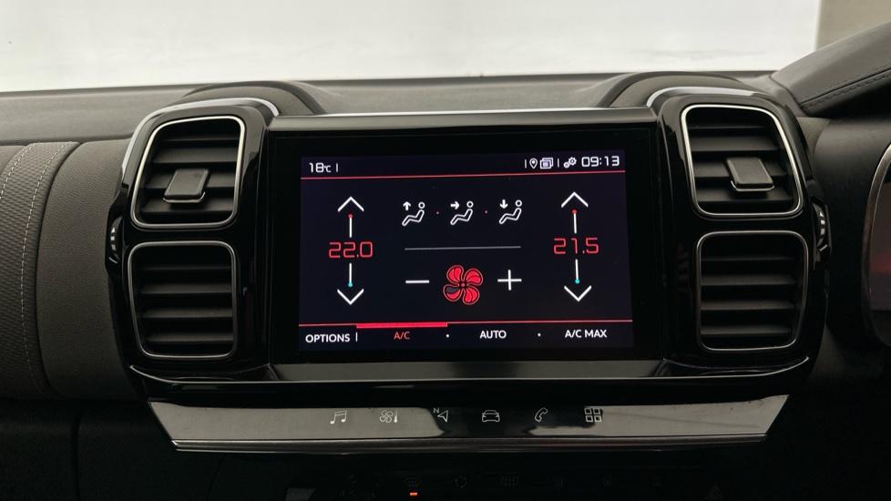 Dual Climate Control / Air Conditioning 