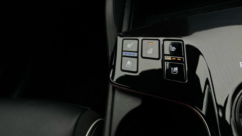 Heated/Cooled Seats/Heated Steering Wheel 