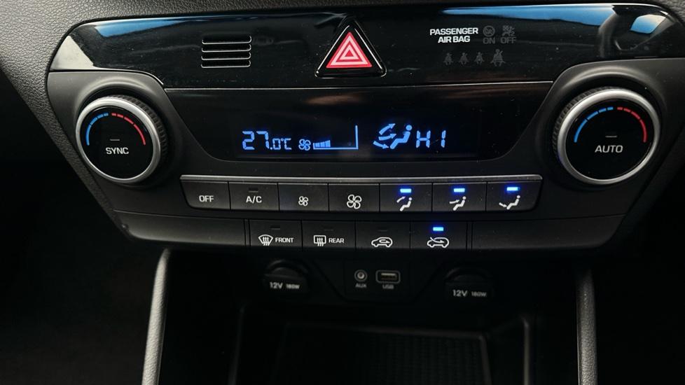 Air Conditioning /Dual Climate Control 