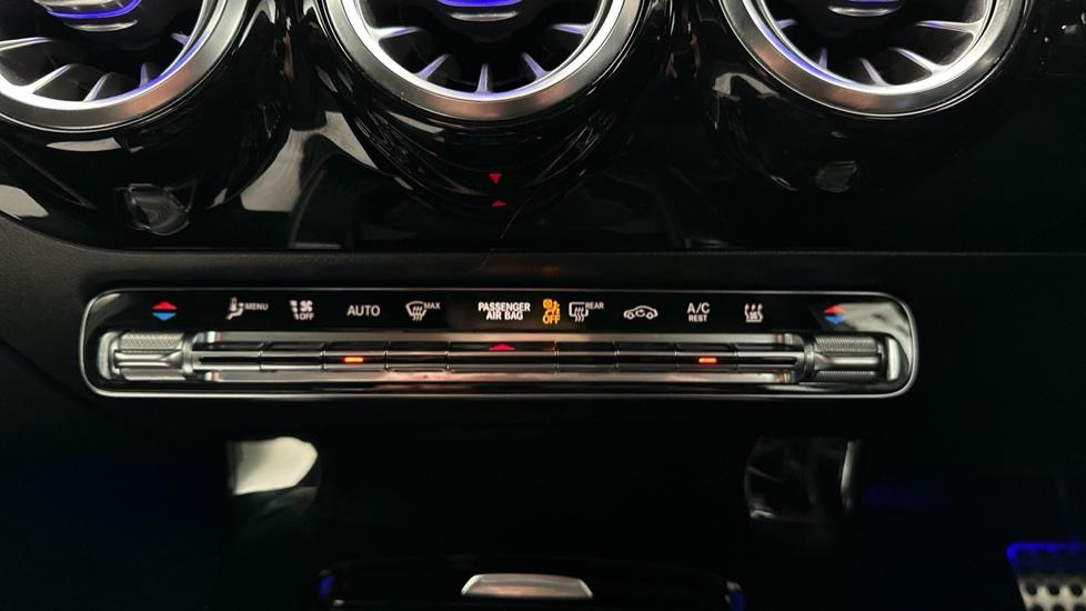 Air Conditioning /Dual Climate Control 