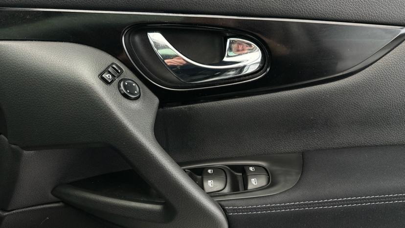 Electric Windows / Wing Mirrors 