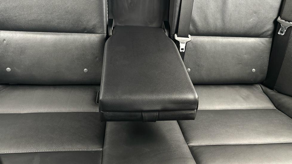 Rear Armrest 