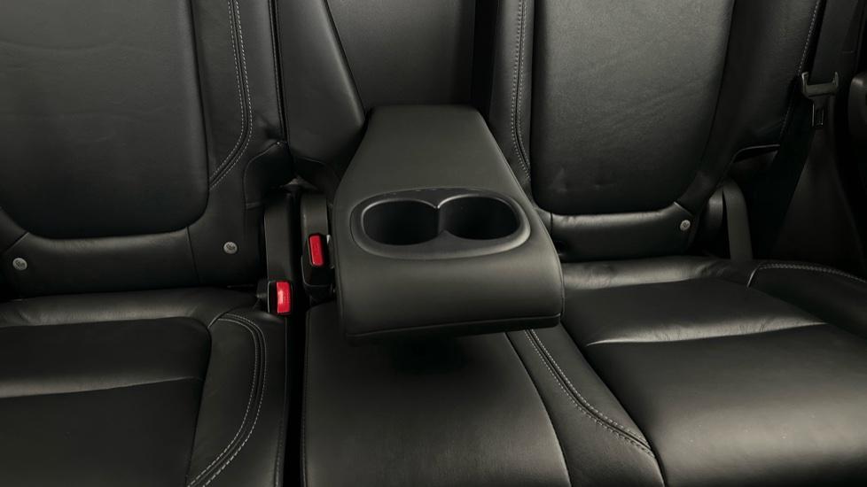 Rear Armrest/ Cup Holder