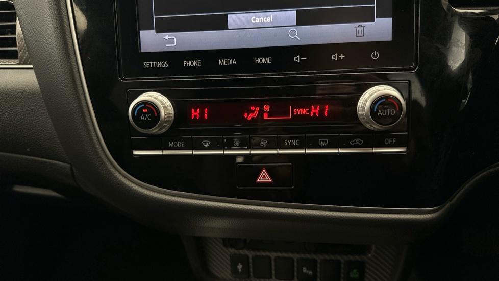 Air Conditioning /Dual Climate Control 