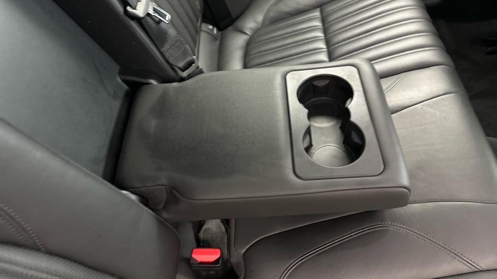 Rear Armrest/ Cup Holder