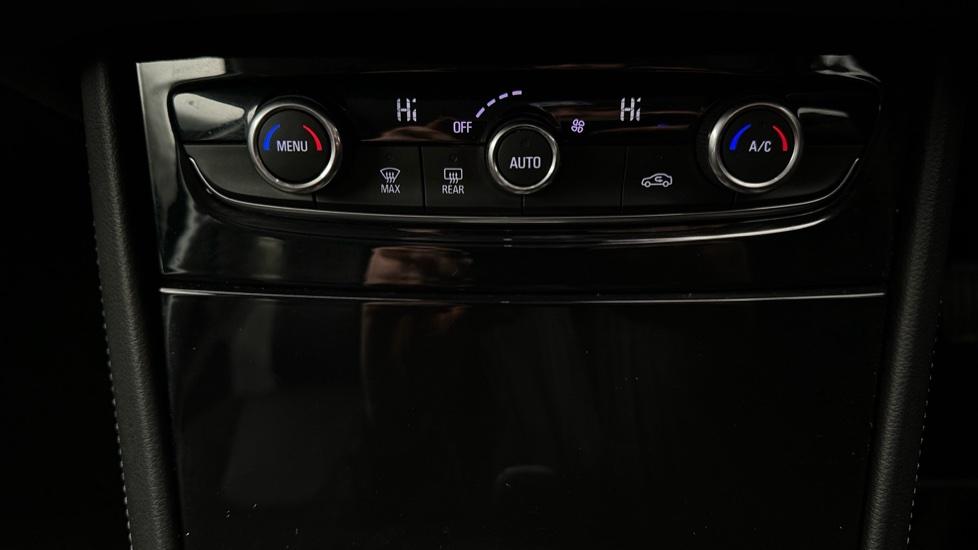 Air Conditioning /Dual Climate Control 