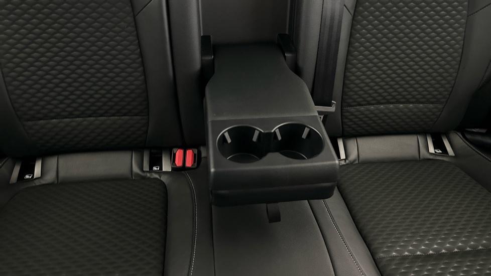 Rear Armrest/ Cup Holder