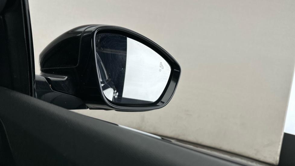 Blind Spot Monitoring System 