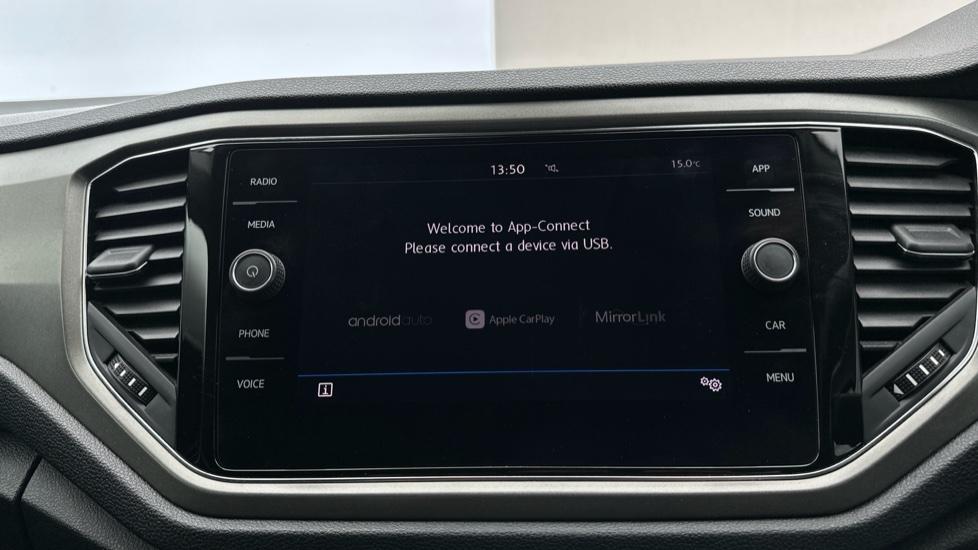 Apple Car Play & Android Auto