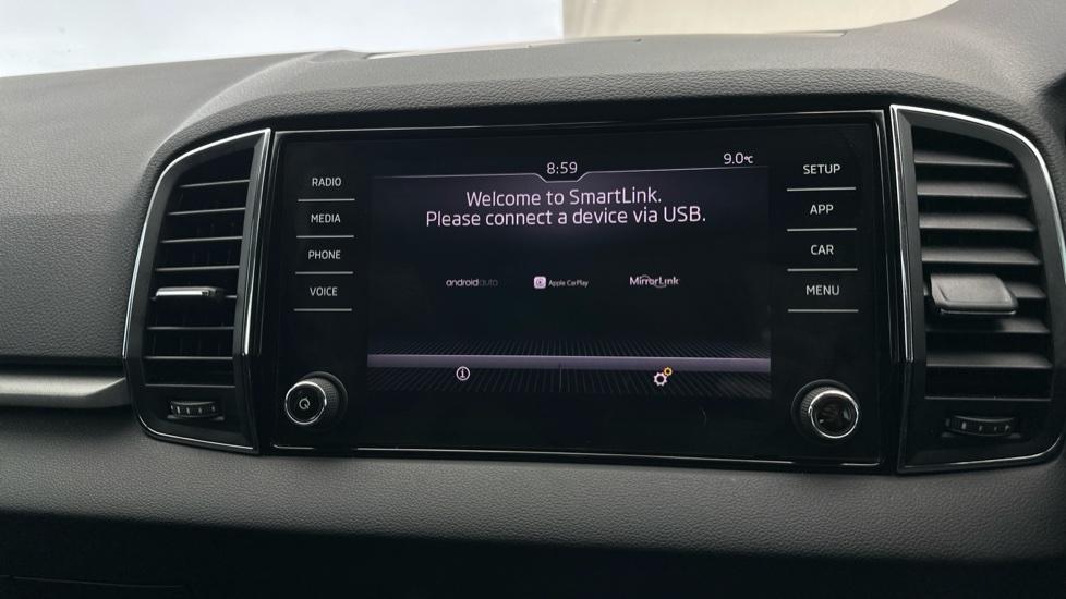 Apple Car Play & Android Auto