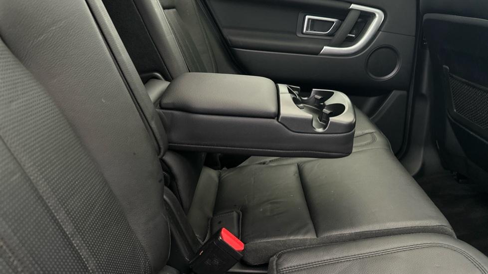 Rear Armrest/ Cup Holder