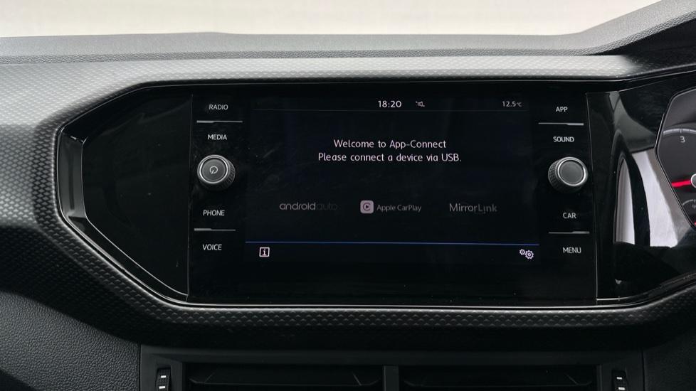 Apple Car Play & Android Auto