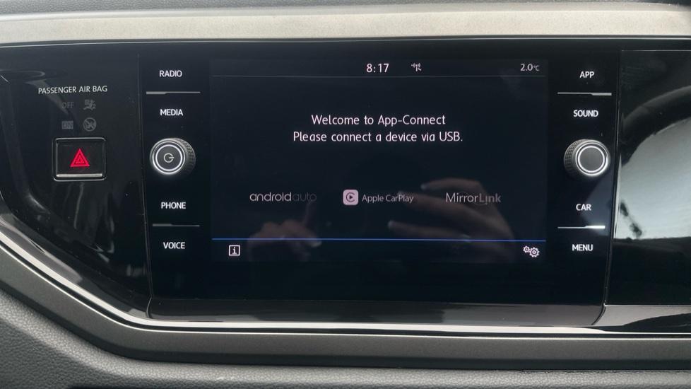 Apple Car Play & Android Auto