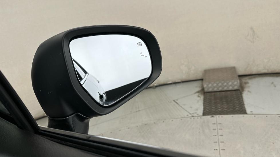 Blind Spot Monitoring System 