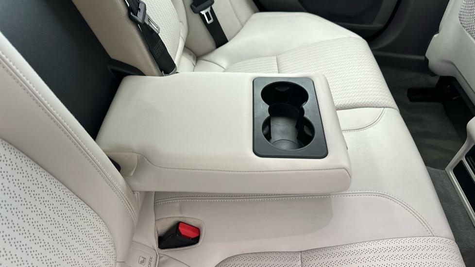 Rear Armrest/ Cup Holder