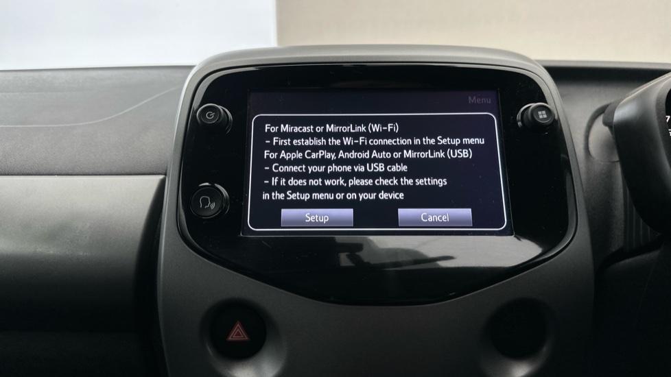 Apple Car Play & Android Auto