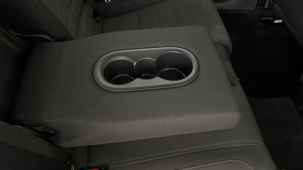 Rear Armrest/ Cup Holder