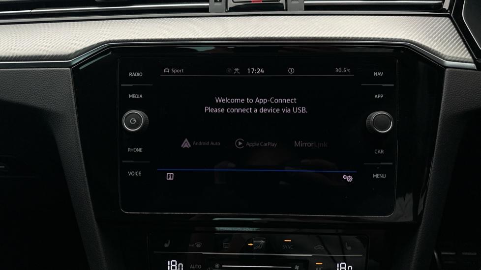 Apple Car Play & Android Auto