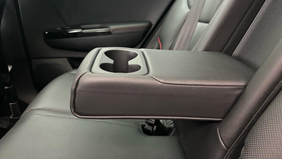 Rear Armrest/ Cup Holder