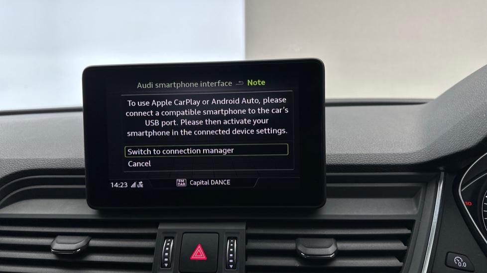 Apple CarPlay / Android Auto 